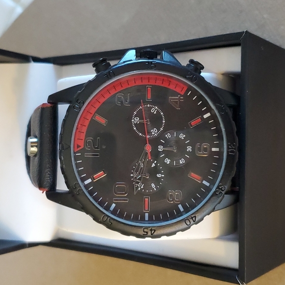 Men's watch - Picture 4 of 4